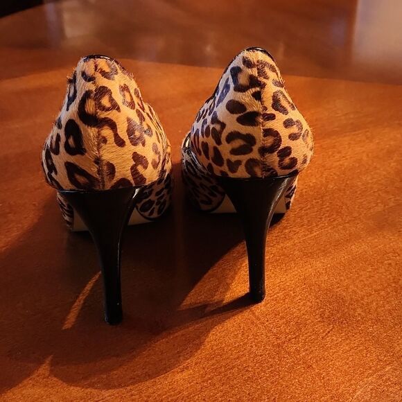 Guess by Marciano, Peep Toe Stiletto Heels, Size 6.5", Leopard Animal Print - Picture 4 of 10